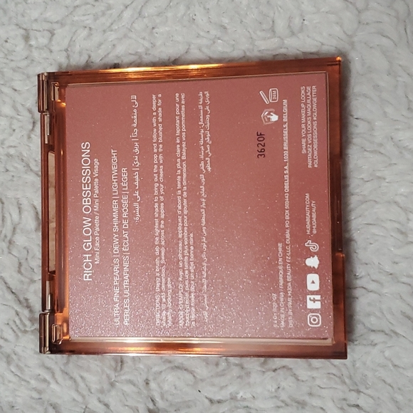 COPY - Huda Beauty Rich Glow Obsession and one Lip Strobe and one Demi Matte - Picture 6 of 6